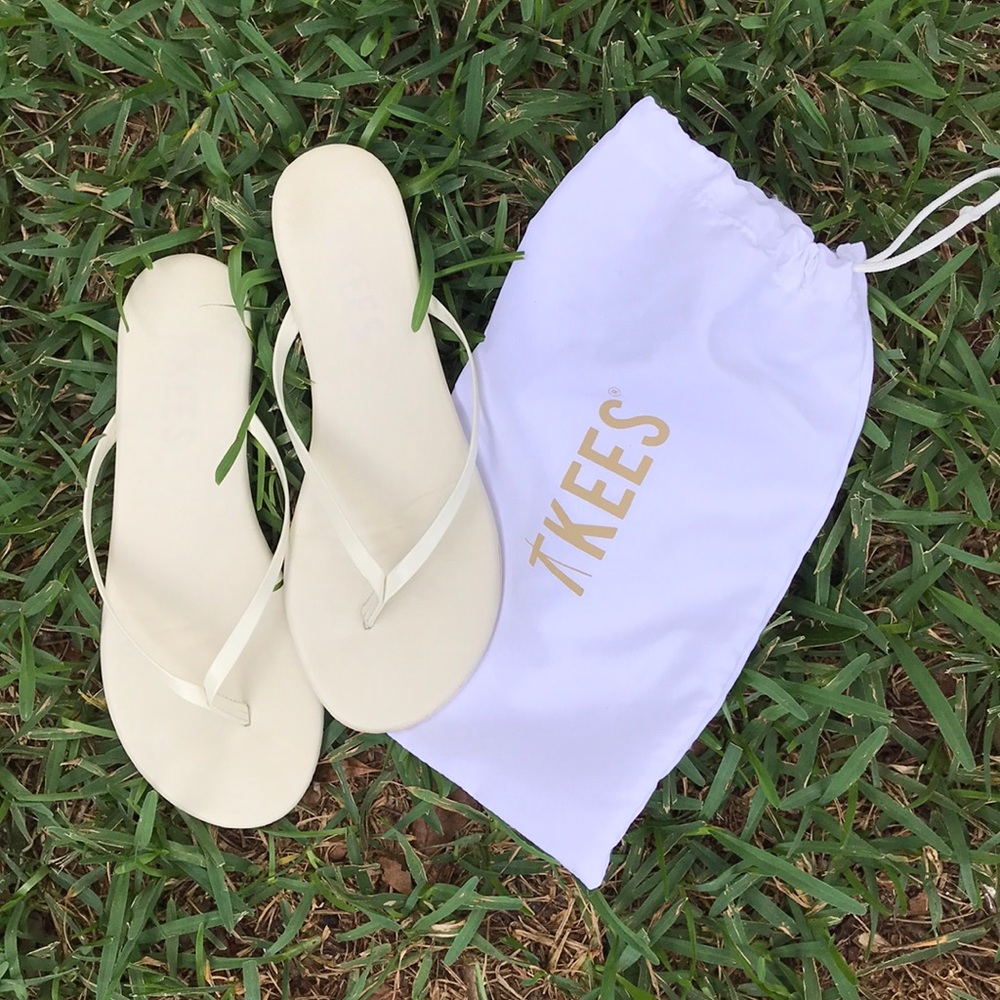 TKEES flip flops